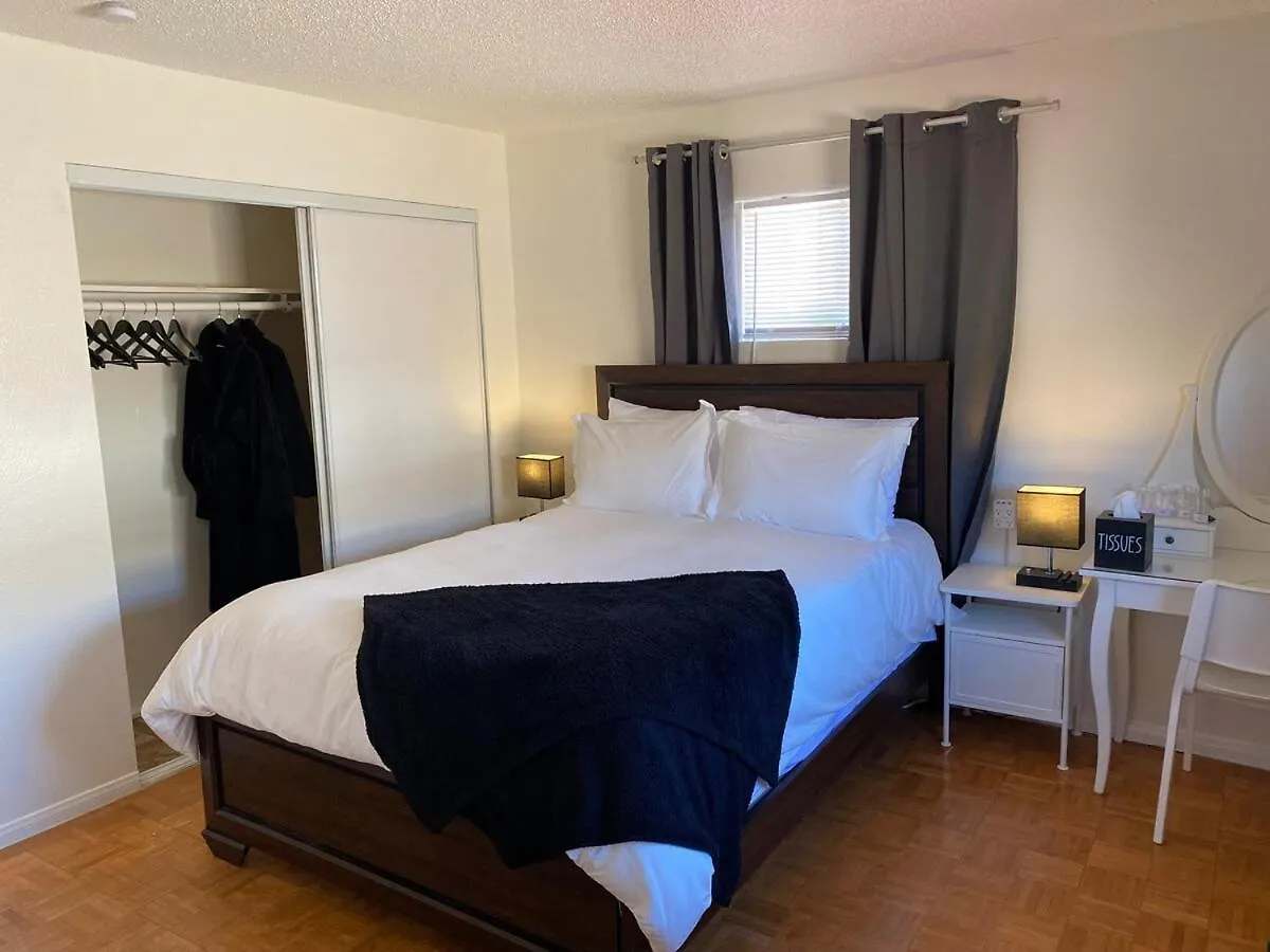 Vegas Oasis- Modern Getaway 5 Mins From Strip Villa Las Vegas 0*,  United States