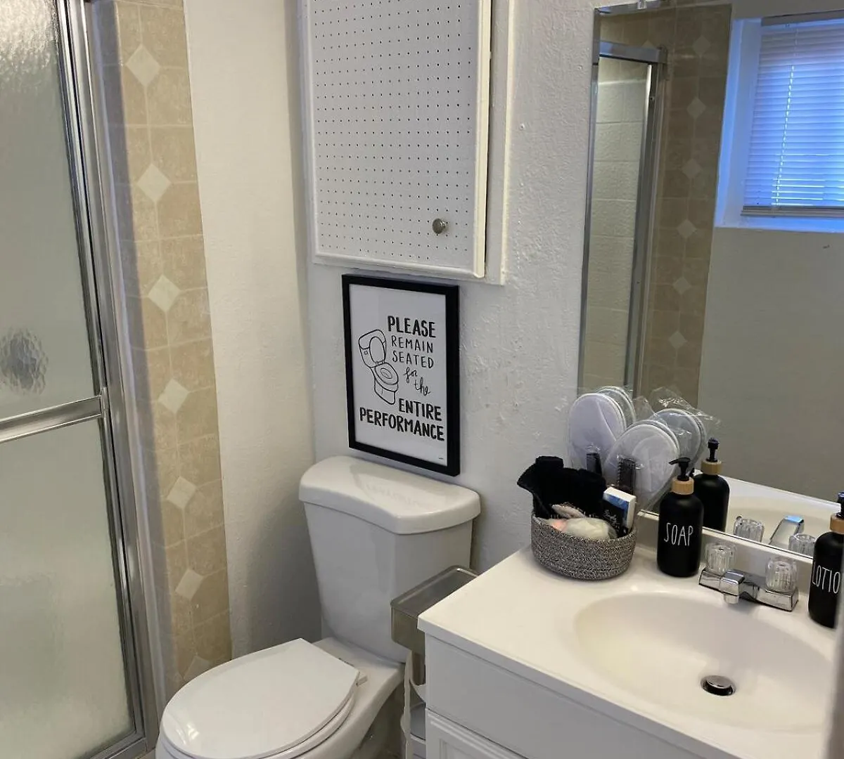 Vegas Oasis- Modern Getaway 5 Mins From Strip Villa Las Vegas